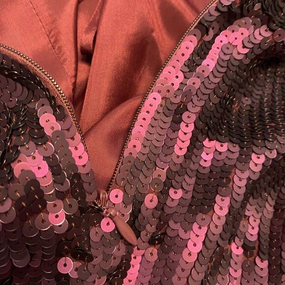 Badgley Mischka burgundy sequinned dress, size 2 - Picture 4 of 7